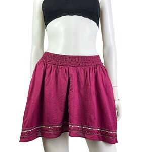 American Eagle Outfitters Maroon‎ Elastic Waist Beaded Skirt Womens Size XS/TP